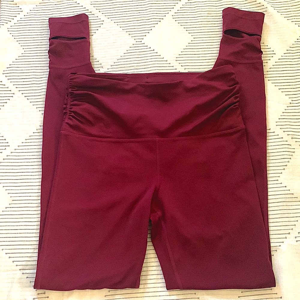 Sz Small Gap Fit Eclipse high rise stirrup legging